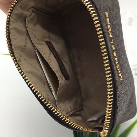 Michael Kors Jet Set Travel LG Travel Pouch Brown - Picture 7 of 8